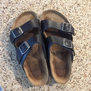 SOLD! Birkenstocks 36 black sandals